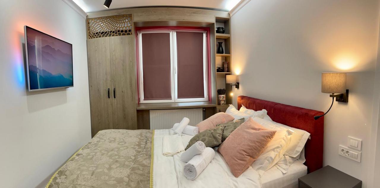 Jeny Boutique Apartment Târgu-Mureş Exterior foto