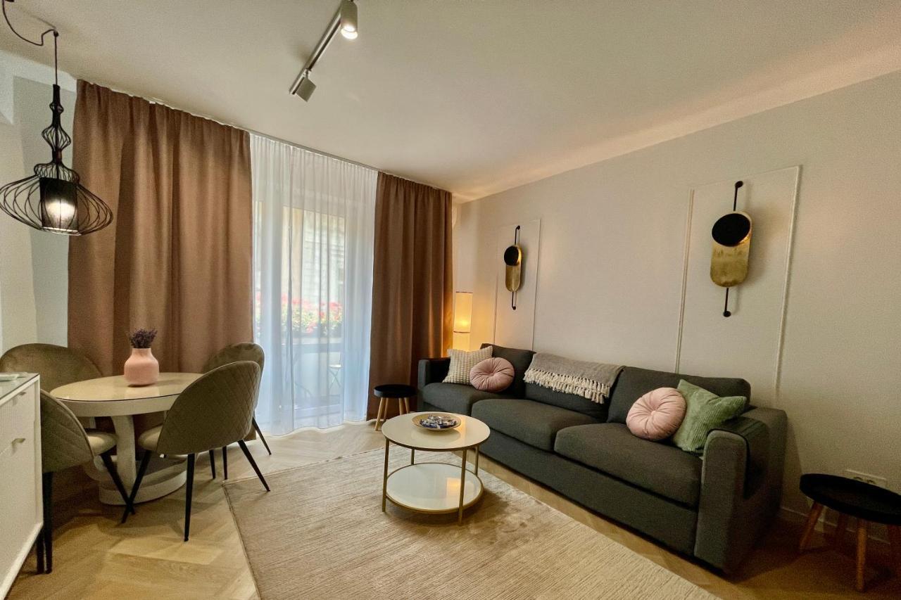 Jeny Boutique Apartment Târgu-Mureş Exterior foto